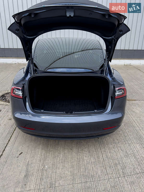 Седан Tesla Model 3 2023 в Черновцах фото 14 Седан Tesla Model 3 2023 в Черновцах