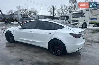 Седан Tesla Model 3 2021 в Луцке