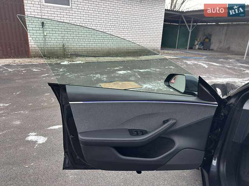 Седан Tesla Model 3 2024 в Дніпрі фото 13 Седан Tesla Model 3 2024 в Дніпрі