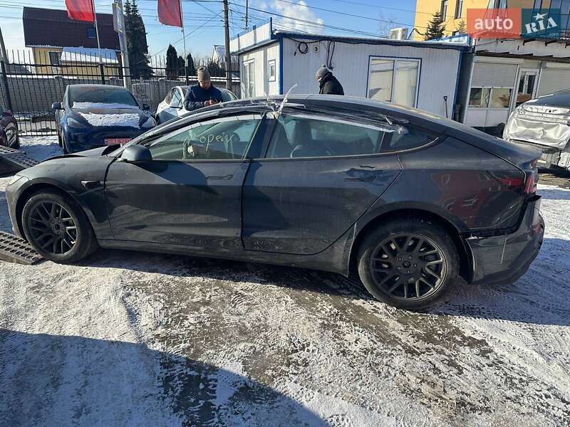Седан Tesla Model 3 2025 в Києві