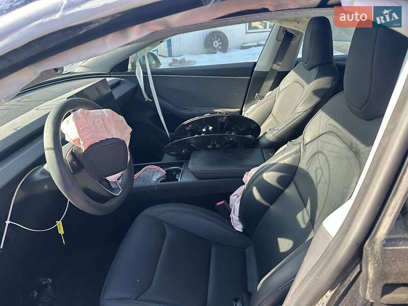 Седан Tesla Model 3 2025 в Києві