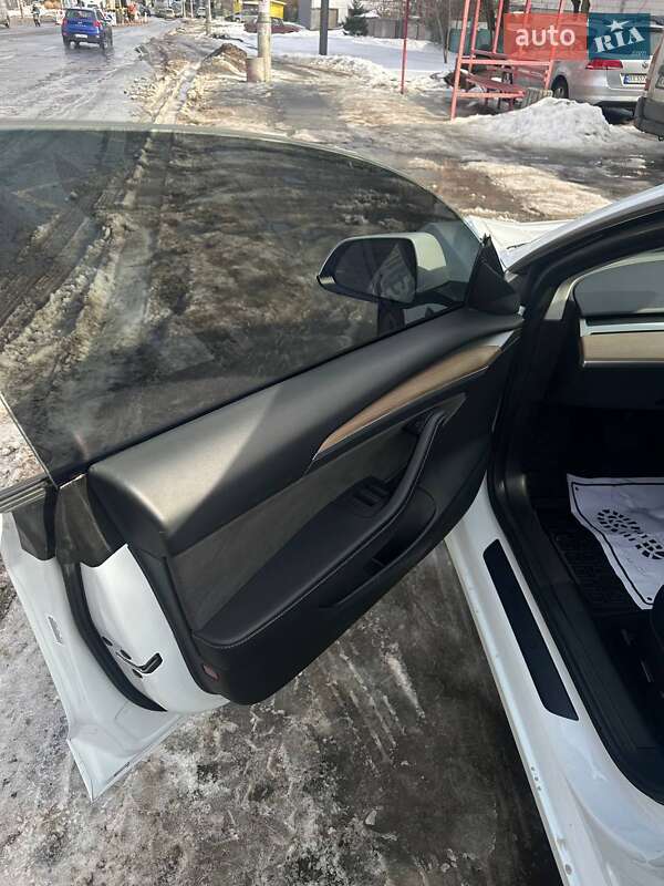 Седан Tesla Model 3 2022 в Києві фото 10 Седан Tesla Model 3 2022 в Києві