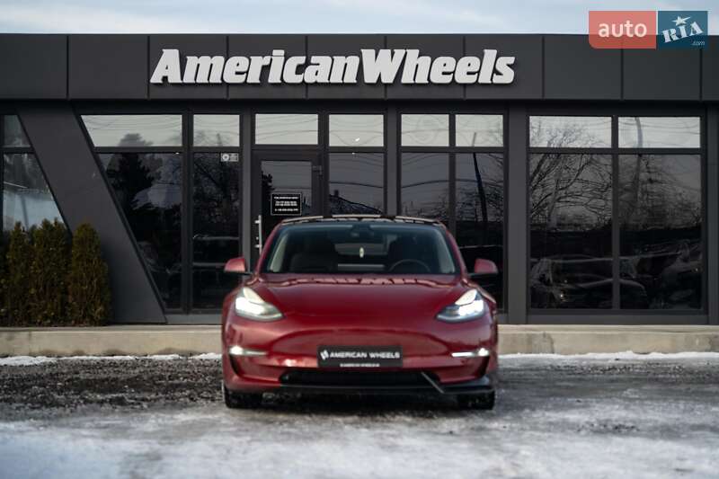 Седан Tesla Model 3 2018 в Чернівцях фото 2 Седан Tesla Model 3 2018 в Чернівцях