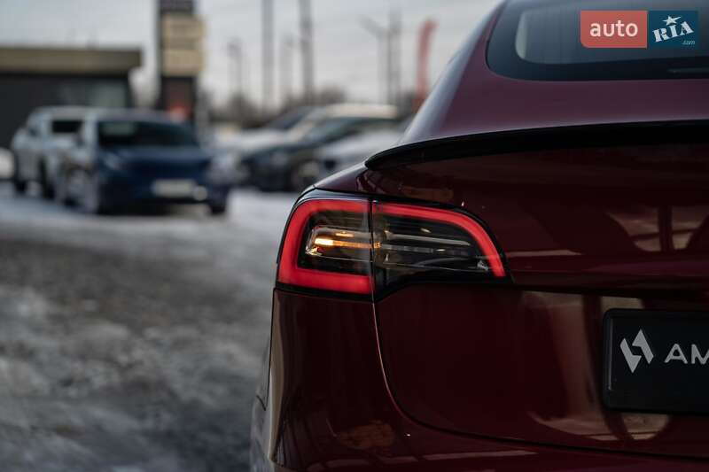 Седан Tesla Model 3 2018 в Чернівцях фото 7 Седан Tesla Model 3 2018 в Чернівцях