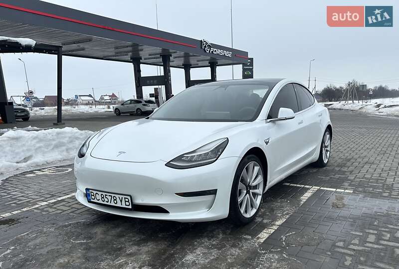 Tesla Model 3