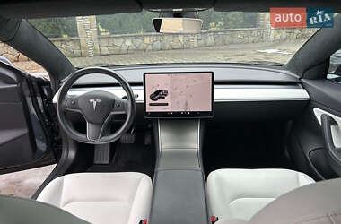 Седан Tesla Model 3 2019 в Ивано-Франковске
