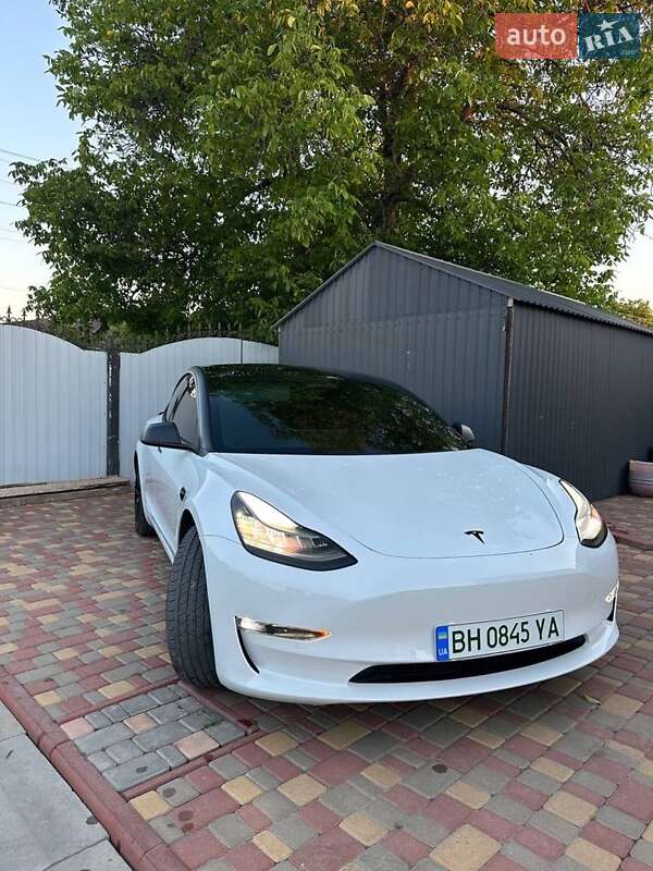 Седан Tesla Model 3 2018 в Одессе