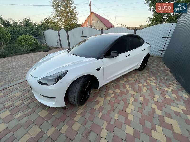 Седан Tesla Model 3 2018 в Одессе