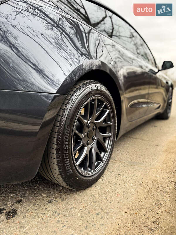 Седан Tesla Model 3 2024 в Одесі фото 8 Седан Tesla Model 3 2024 в Одесі
