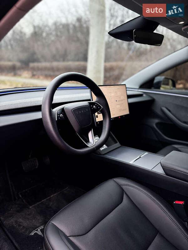 Седан Tesla Model 3 2024 в Одесі фото 10 Седан Tesla Model 3 2024 в Одесі