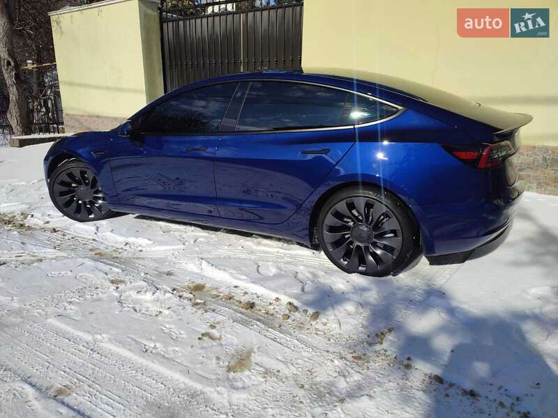 Седан Tesla Model 3 2021 в Одессе