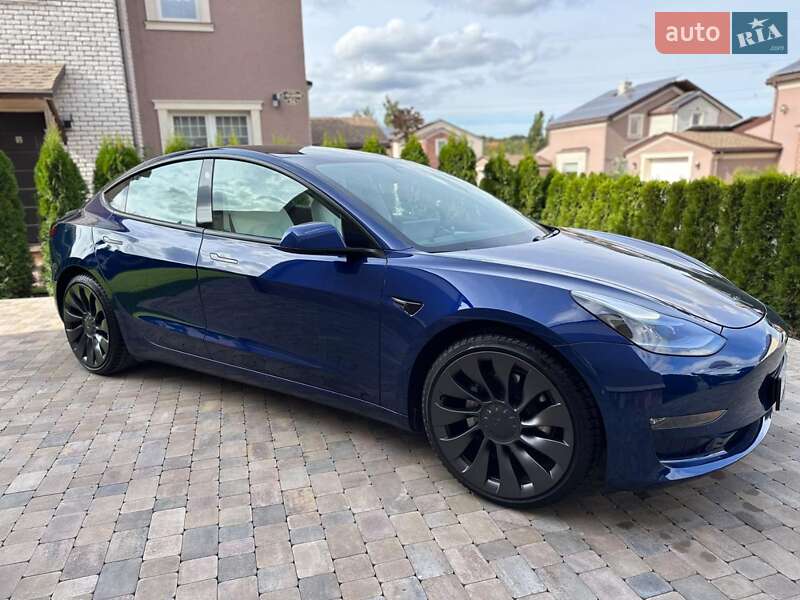 Седан Tesla Model 3 2021 в Одессе