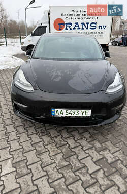 Седан Tesla Model 3 2018 в Києві
