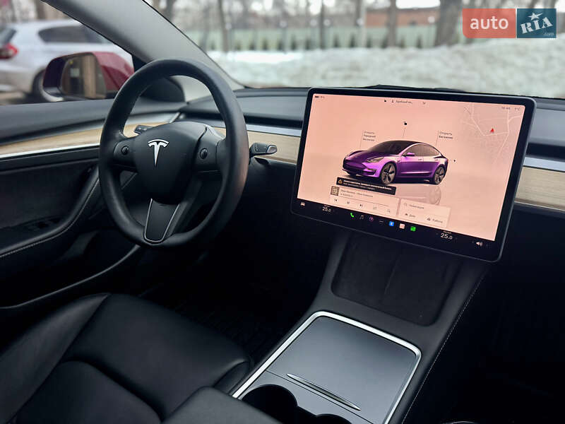 Седан Tesla Model 3 2022 в Кременчуге