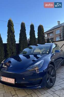 Седан Tesla Model 3 2018 в Львові