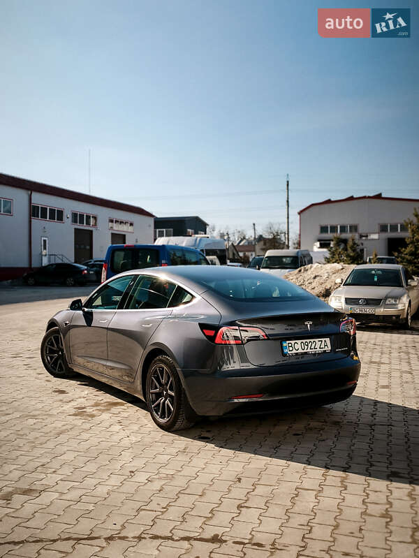 Седан Tesla Model 3 2019 в Львові фото 10 Седан Tesla Model 3 2019 в Львові