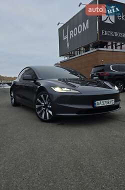 Седан Tesla Model 3 2024 в Киеве