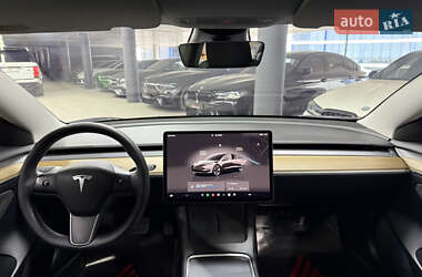 Седан Tesla Model 3 2023 в Одессе