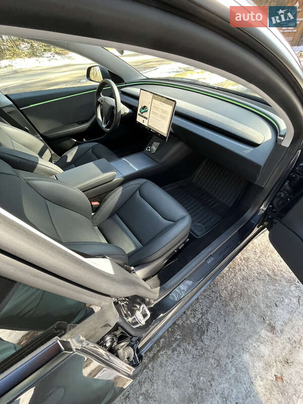 Седан Tesla Model 3 2024 в Львове фото 12 Седан Tesla Model 3 2024 в Львове