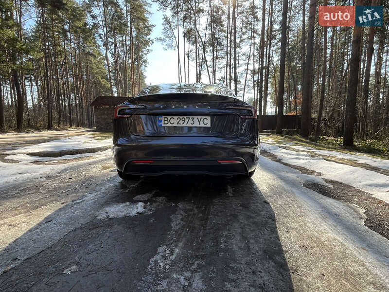 Седан Tesla Model 3 2024 в Львове фото 24 Седан Tesla Model 3 2024 в Львове