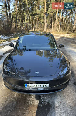 Седан Tesla Model 3 2024 в Львове
