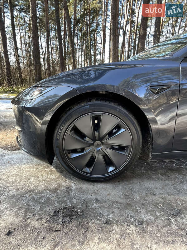 Седан Tesla Model 3 2024 в Львове фото 34 Седан Tesla Model 3 2024 в Львове