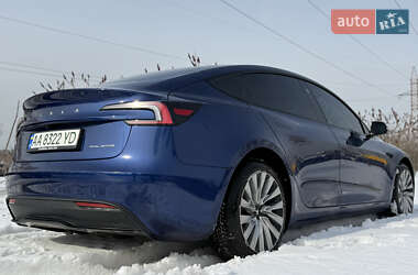Седан Tesla Model 3 2023 в Киеве