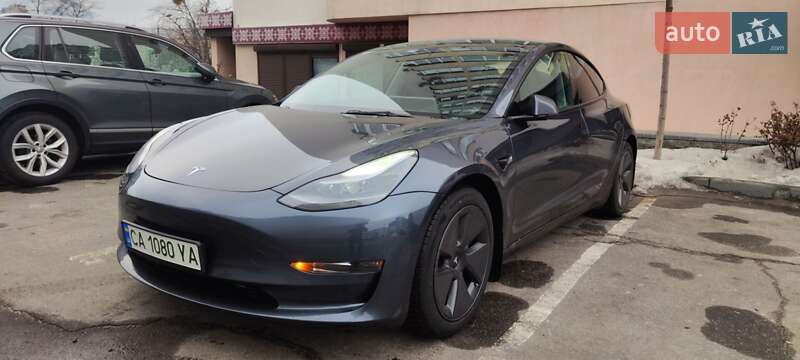 Tesla Model 3 2022