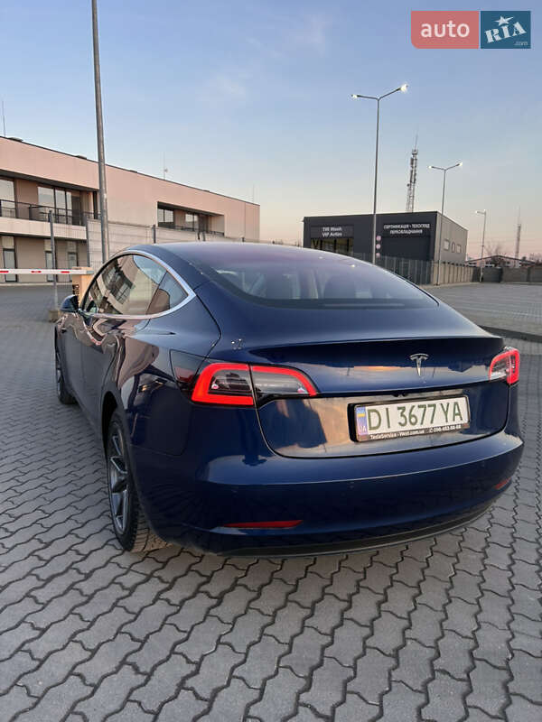 Седан Tesla Model 3 2018 в Ужгороді фото 2 Седан Tesla Model 3 2018 в Ужгороді