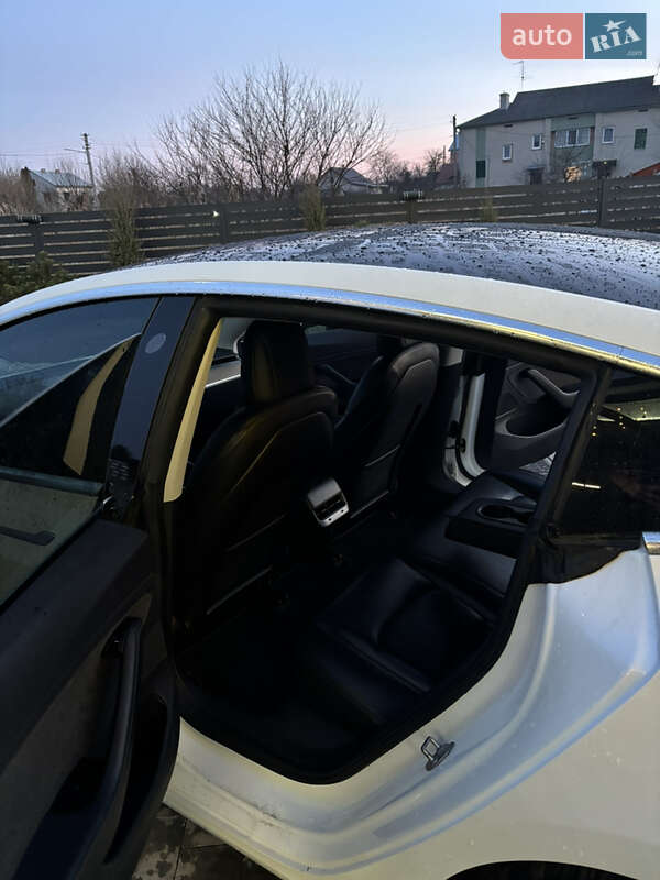 Седан Tesla Model 3 2019 в Каменке-Бугской