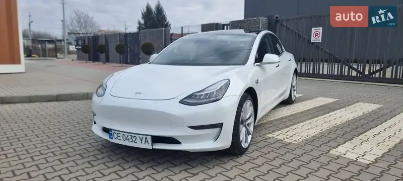 Tesla Model 3 2020