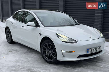 Седан Tesla Model 3 2019 в Киеве