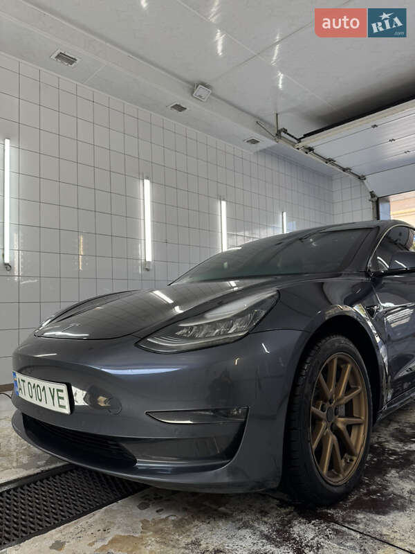 Tesla Model 3 2019 Tesla Model 3 2019