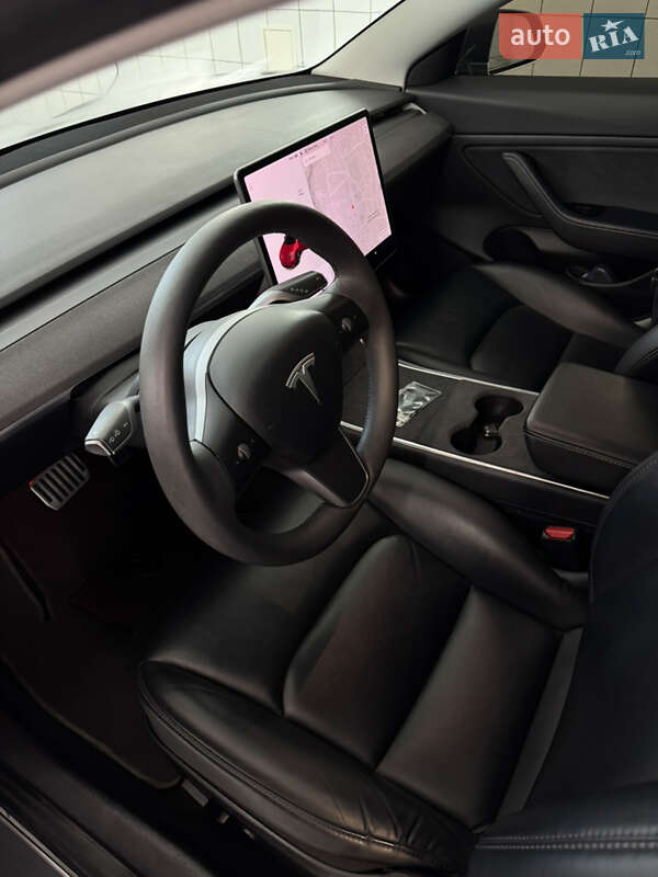 Седан Tesla Model 3 2019 в Ивано-Франковске