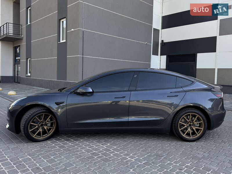 Седан Tesla Model 3 2019 в Ивано-Франковске