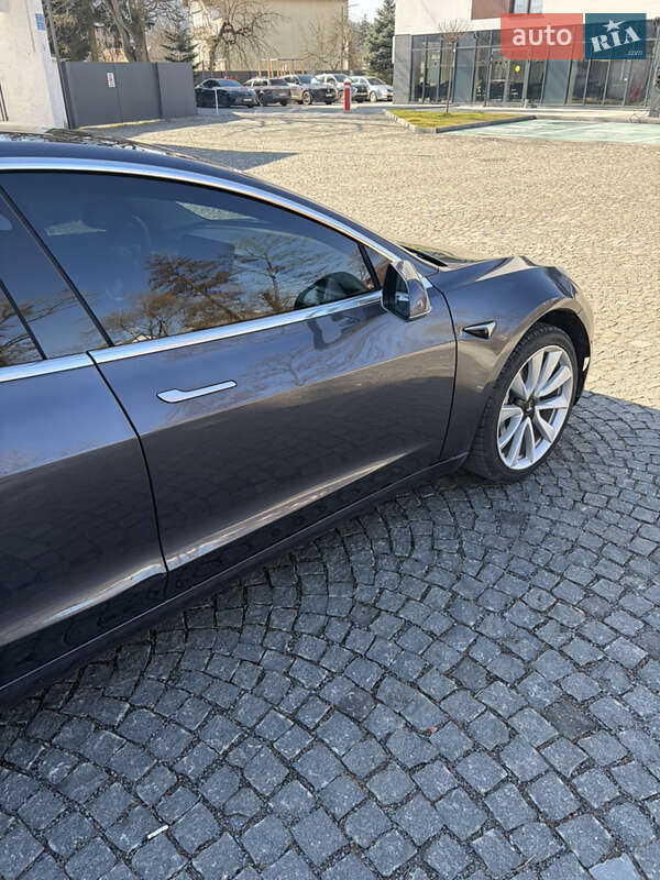 Седан Tesla Model 3 2019 в Сваляві фото 5 Седан Tesla Model 3 2019 в Сваляві