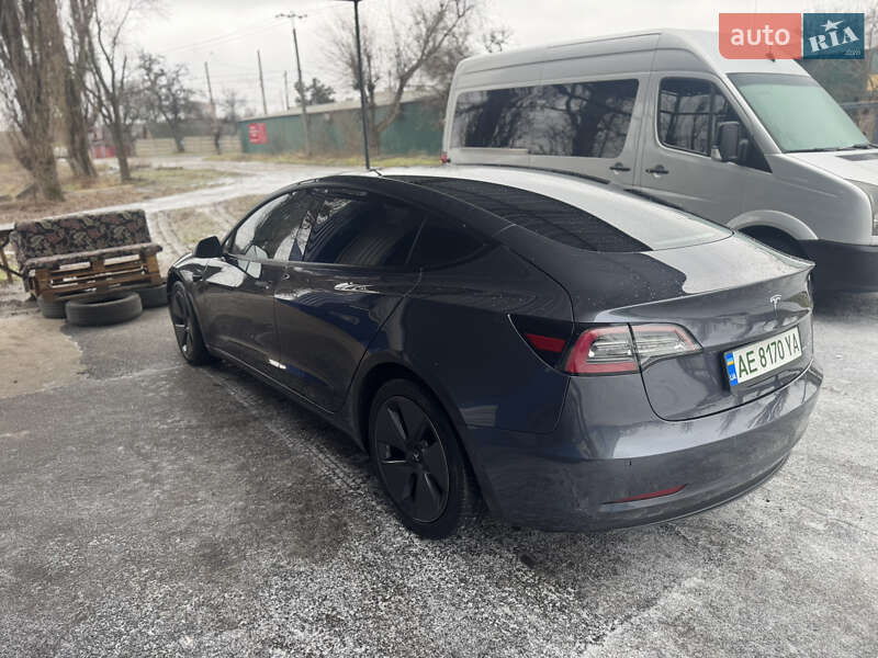 Седан Tesla Model 3 2021 в Кривому Розі