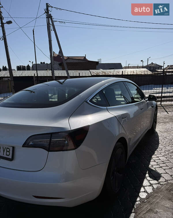 Седан Tesla Model 3 2020 в Білій Церкві