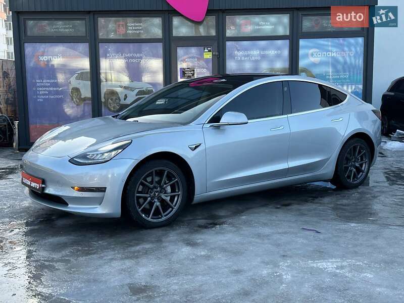 Tesla Model 3 2018 Tesla Model 3 2018