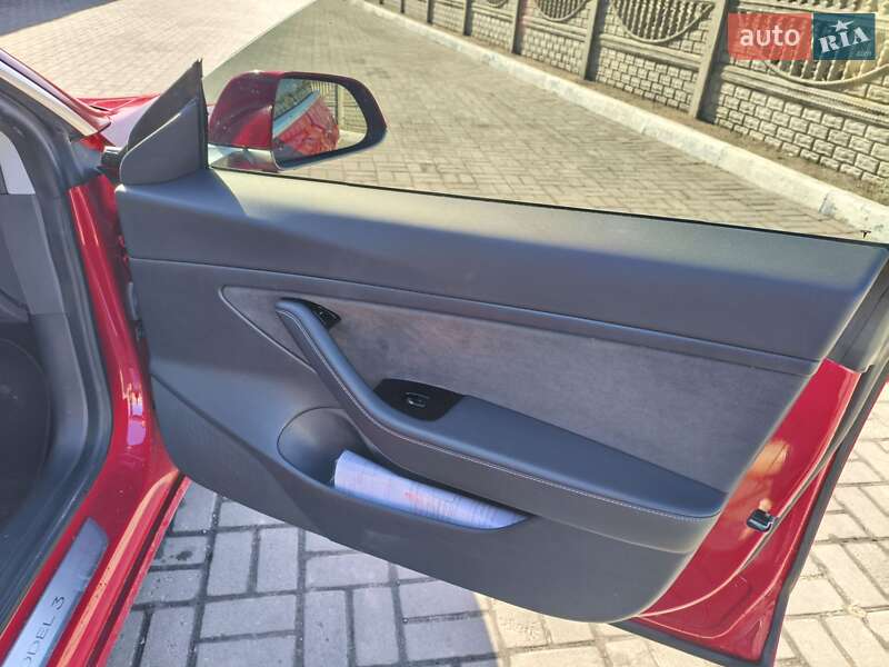 Седан Tesla Model 3 2019 в Запоріжжі фото 17 Седан Tesla Model 3 2019 в Запоріжжі