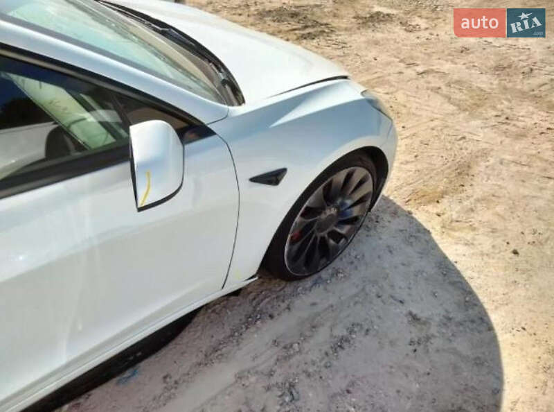 Седан Tesla Model 3 2021 в Тернополе