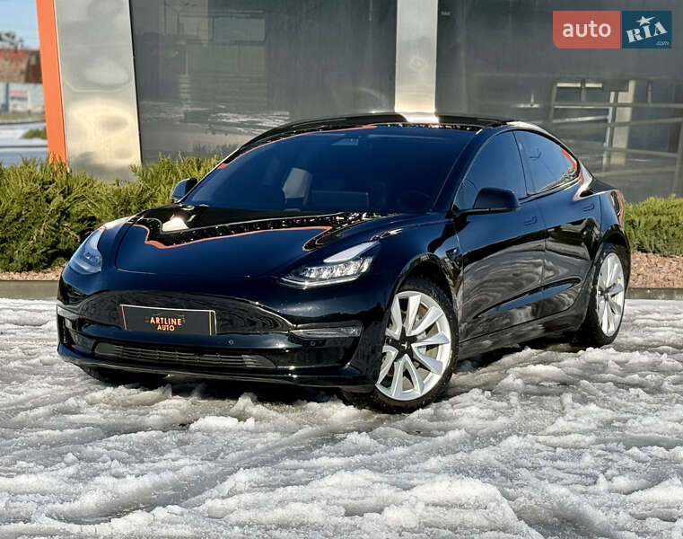 Седан Tesla Model 3 2019 в Харкові