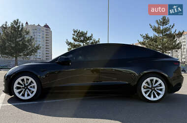 Седан Tesla Model 3 2021 в Николаеве