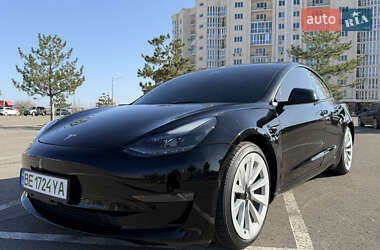 Седан Tesla Model 3 2021 в Николаеве