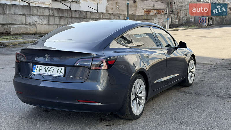 Седан Tesla Model 3 2022 в Запоріжжі