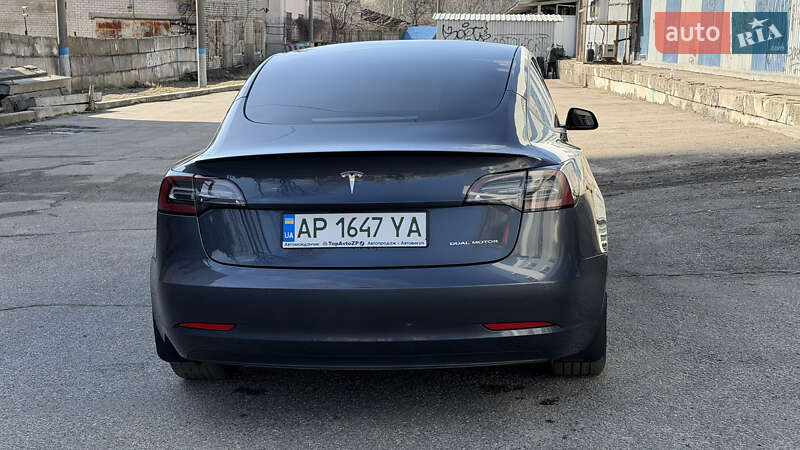Седан Tesla Model 3 2022 в Запоріжжі