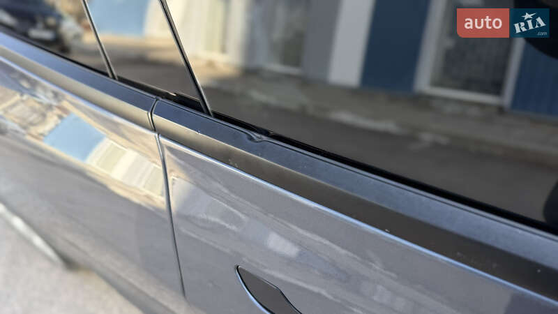 Седан Tesla Model 3 2022 в Запоріжжі