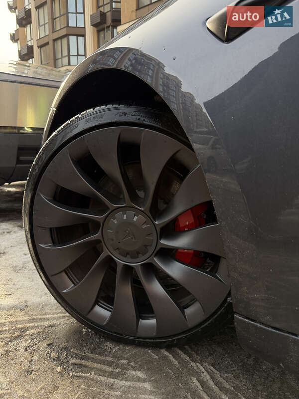 Седан Tesla Model 3 2021 в Киеве фото 21 Седан Tesla Model 3 2021 в Киеве