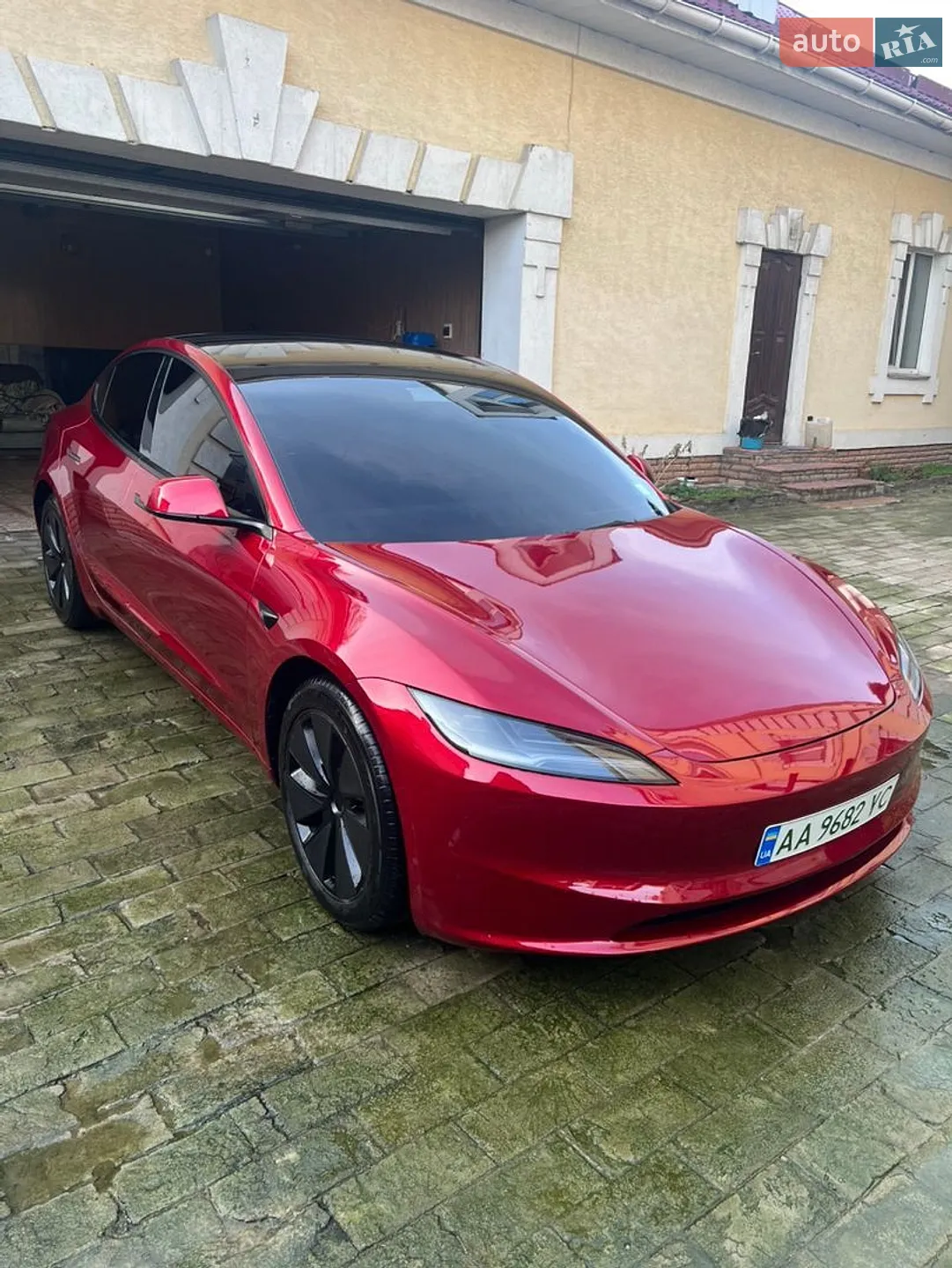 2024 Tesla Model 3 - фото 1