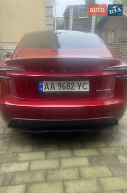 Седан Tesla Model 3 2024 в Киеве